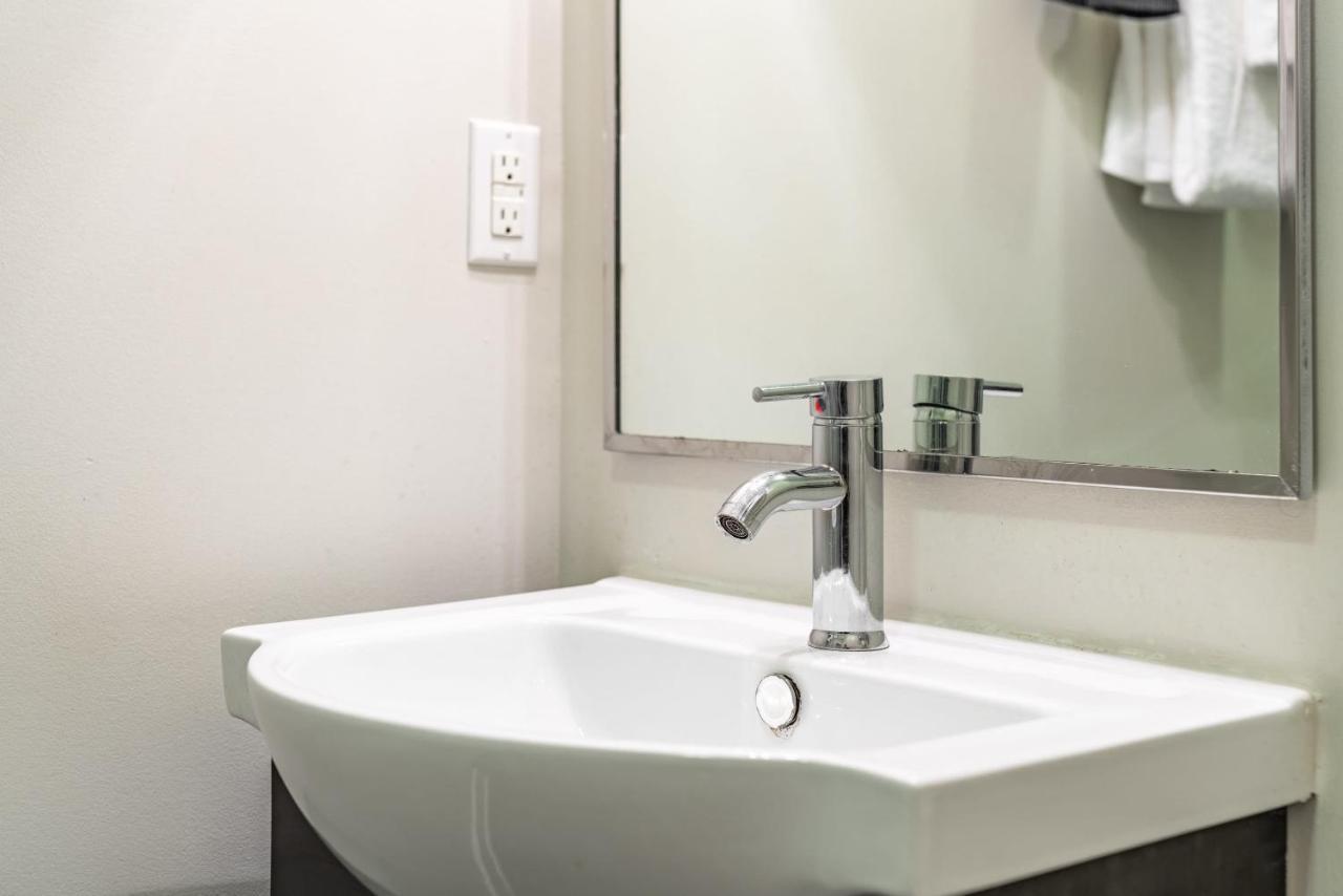 Cozysuites Musicrow Astonishing Studio With Free Parking 22 Нашвил Екстериор снимка